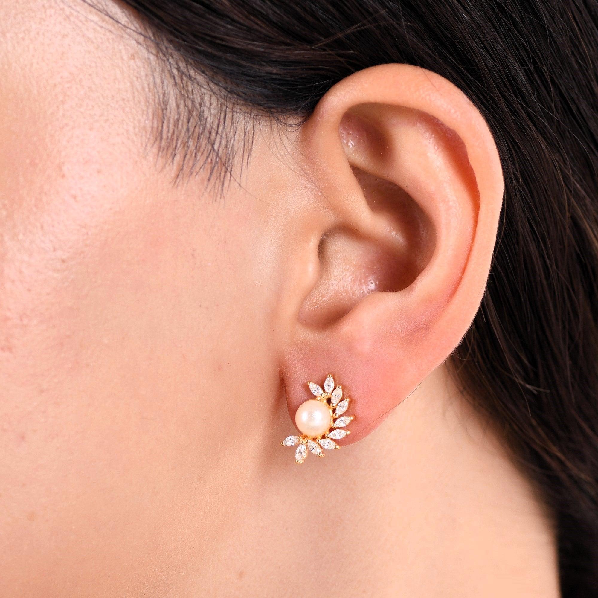 Bloomed-Flower-Pearl-Silver-Earring-For-women